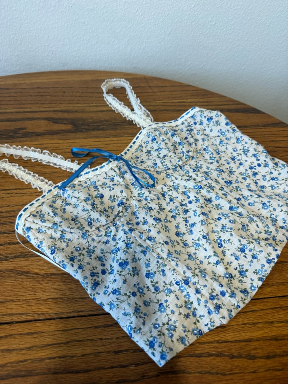 Cottagecore milkmaid renfair dainty feminine corset with little bow praire puff